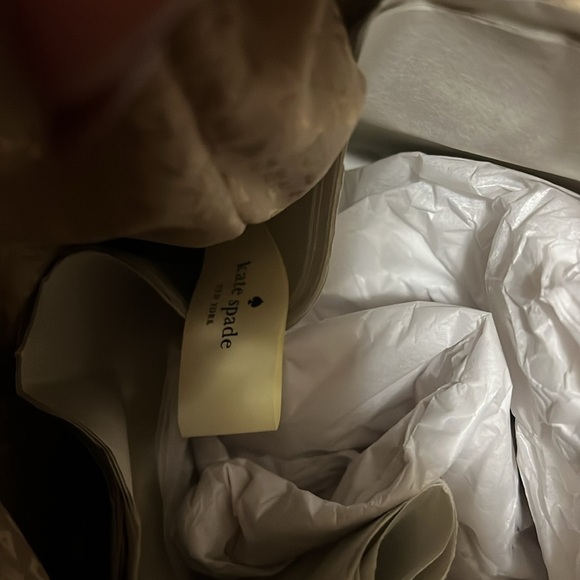 Kate Spade Red Knightsbridge Constance Shoulder Bag Comes with/care card. - Picture 11 of 12